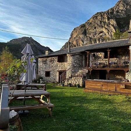Apartamentos Rurales La Laguna Somiedo Valle de Lago Exterior foto