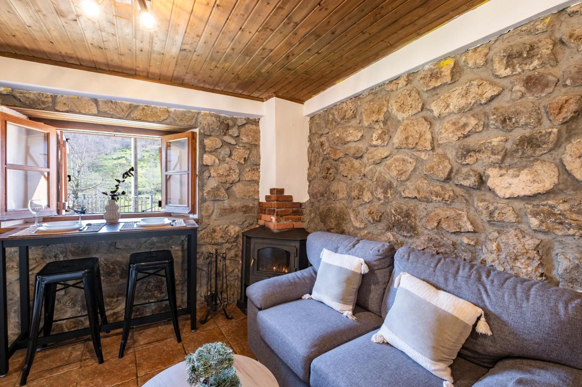 Apartamentos Rurales La Laguna Somiedo Valle de Lago Exterior foto